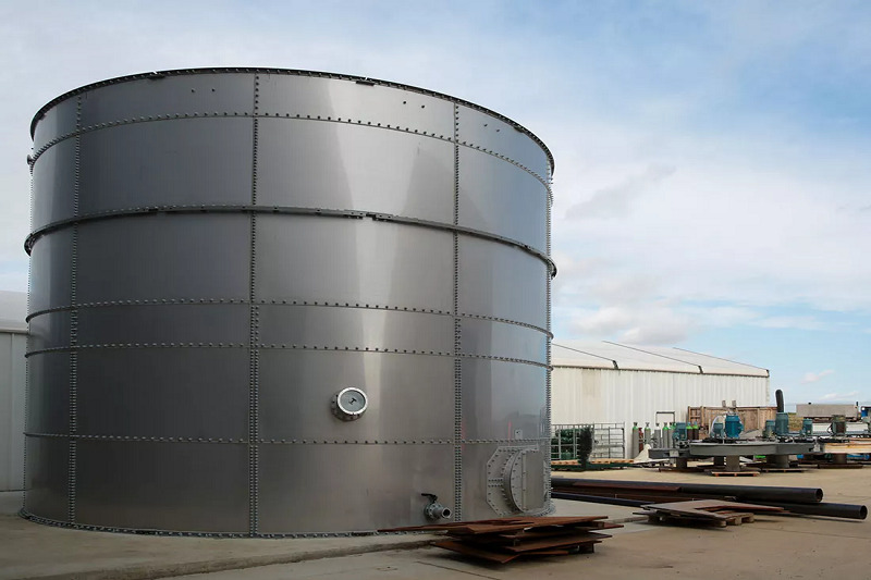 round steel tanks